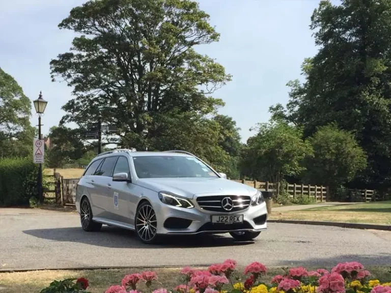 Find My Cab Mercedes taxi in Cambridgeshire