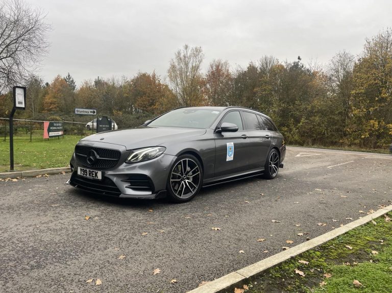 Find My Cab executive Mercedes near Ely