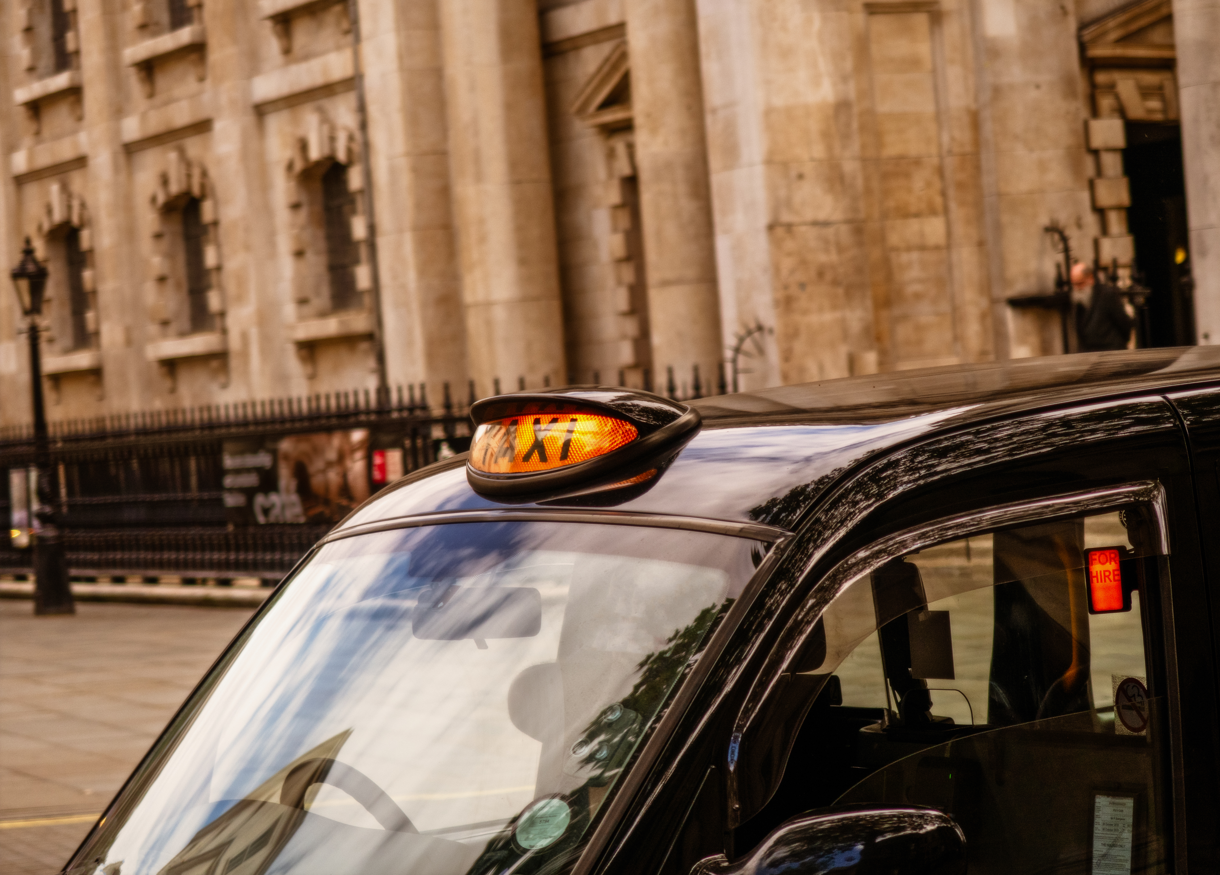 London Black Cab Taxi For Hire Around Trafalgar Square